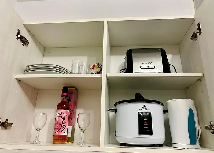 Apartamento Azure Staycation By Tala